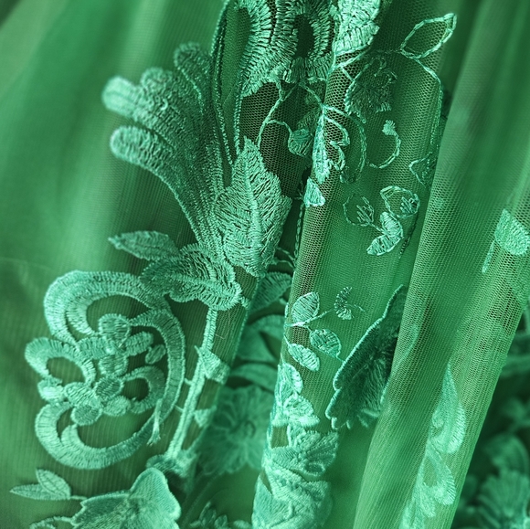 Emerald green halter dress sz 10 tall - Picture 5 of 5